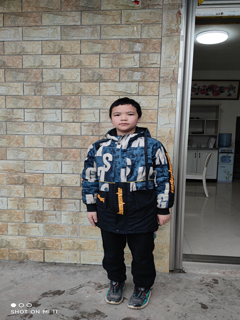 李阳本人照 李阳本人照